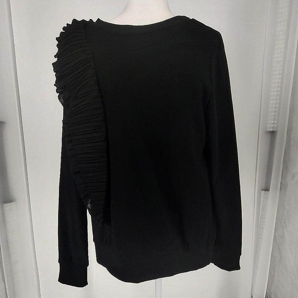 CQ by CQ Detailed Black Sweater Size Medium